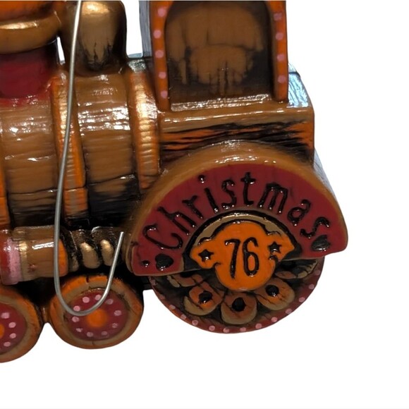 Vintage 1976 Hallmark Christmas Ornament train engine locomotive hard plastic - Picture 7 of 8